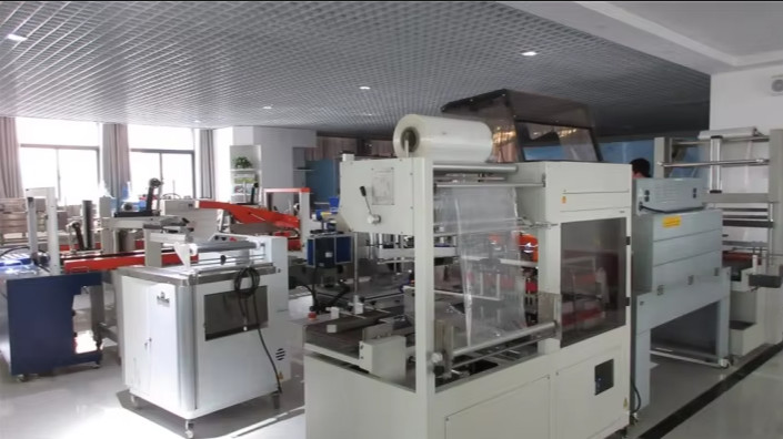 Hefei Lianlian Dingye Machinery Equipment Co., Ltd. ligne de production en usine