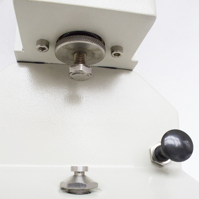 Range de remplissage de 5 à 50 g Machine de remplissage manuelle de pâte liquide pneumatique semi-automatique