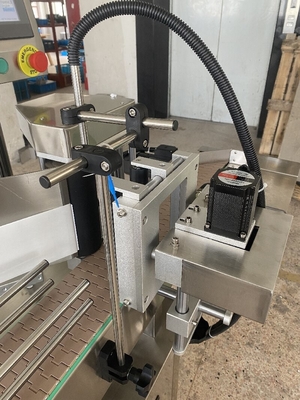 Étiquette autocollant en bouteille de verre en bouteille de verre machine d'étiquetage automatique pour boissons alimentaires
