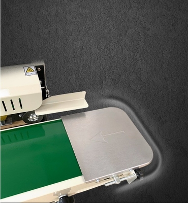 Sélecteur automatique à bande continue pour sacs en plastique et en aluminium dans les magasins de vêtements